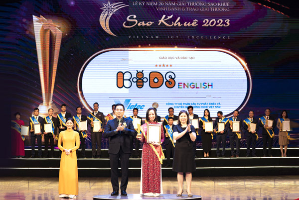 KIDSEnglish - Giải thưởng Sao Khuê xuất sắc 2023: Khẳng định vị trí tiên phong, dẫn đầu trong ngành công nghệ giáo dục Việt Nam