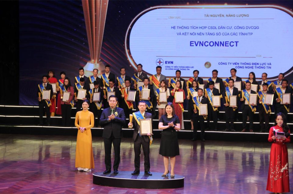 Hai sản phẩm của EVNICT xuất sắc giành giải thưởng Sao Khuê 2023