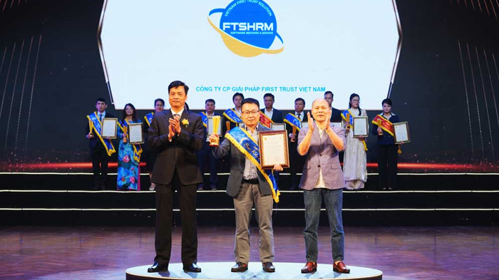 FTSHRM - Giải pháp quản trị nhân sự tiền lương được vinh danh tại Giải thưởng Sao Khuê 2025